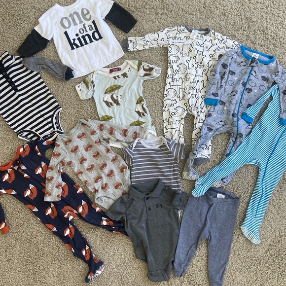 Baby Boy lot 6-9 months. Milkbarn, Under Armour, Hanes, Gerber Fox, Panda, Space